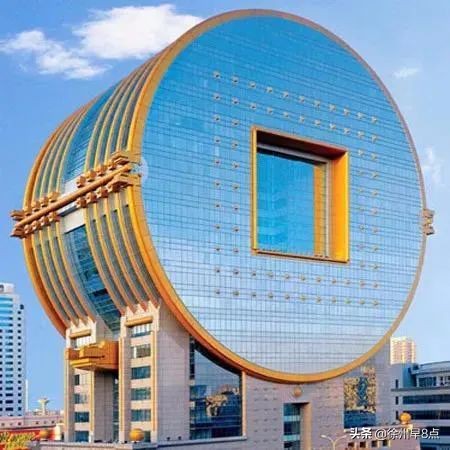 喷饭！观音有莲哪吒有家了，恒大足球场被戏称亿建莲！