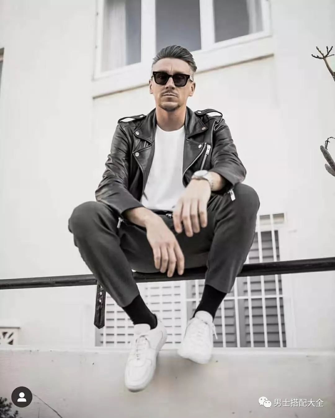 男人如何穿皮衣不会显得油腻老气,穿皮衣的男士显得什么气质