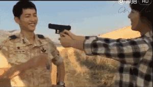 20个月童话婚姻就破裂？宋慧乔和宋仲基撒过的糖都成了玻璃渣