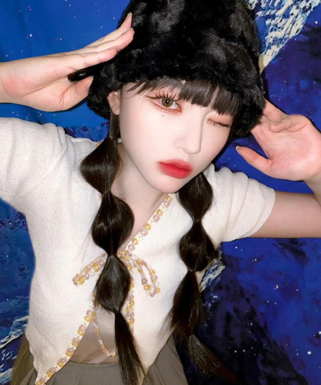 适合披头发显脸小的发型,2019流行这4款发型也太显脸小了