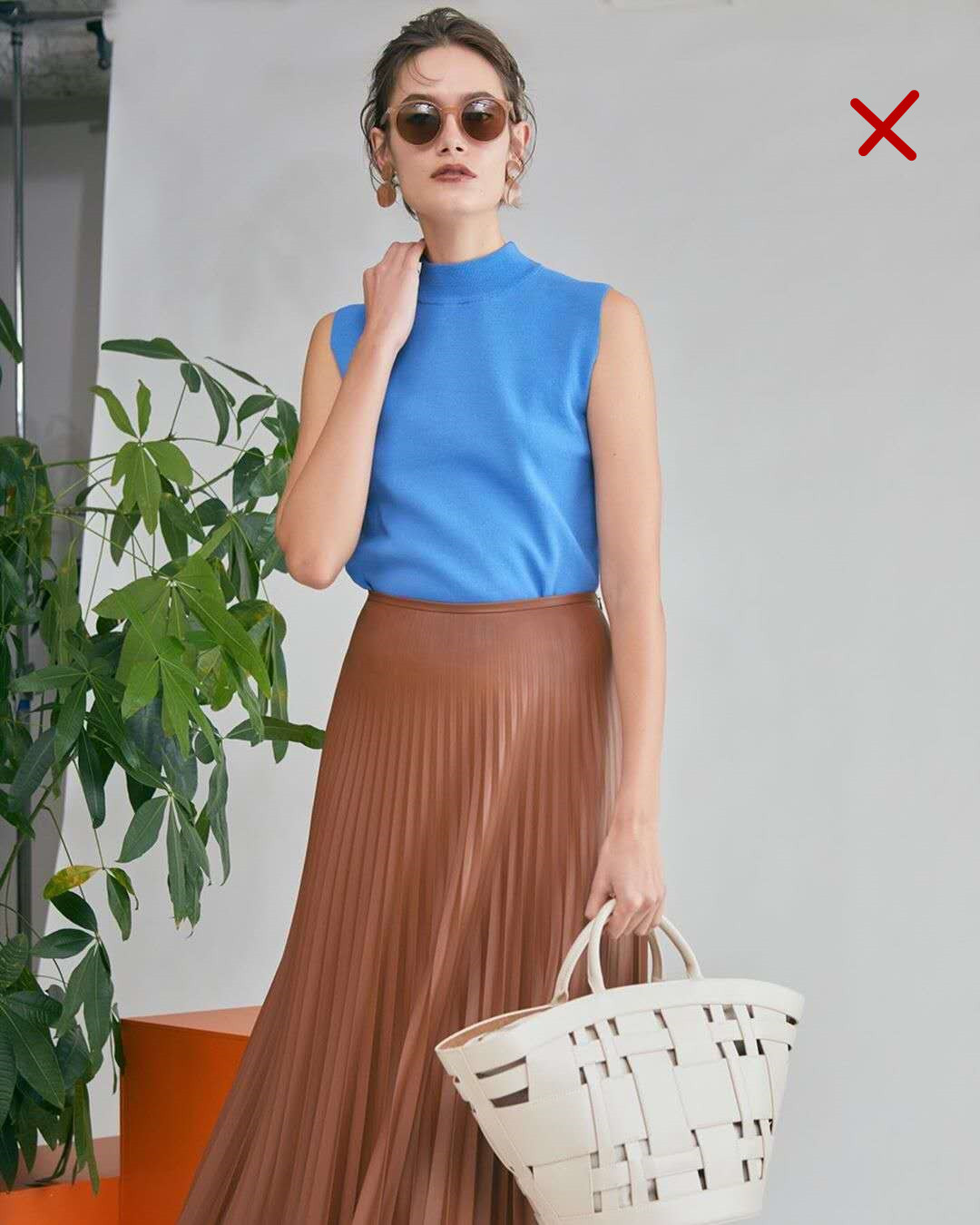 如何穿宽松t恤显瘦,胳膊粗怎么穿无袖衣服好看