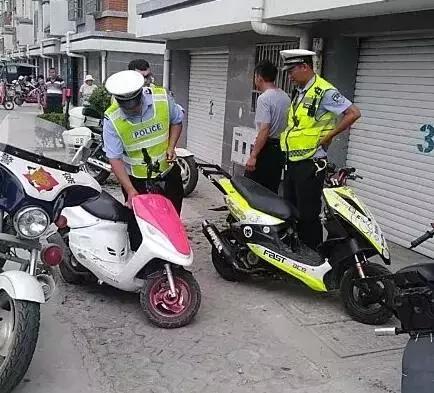 未成年骑改装鬼火交警抓怎么办,扮酷耍帅