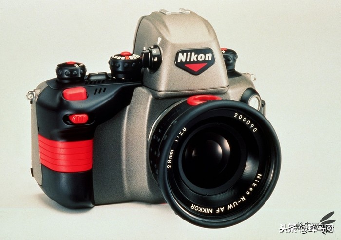 尼康的变革,尼康信仰