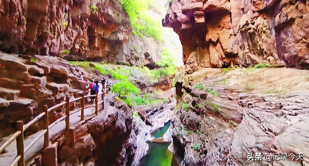 河南关山风景区视频,河南关山好玩吗