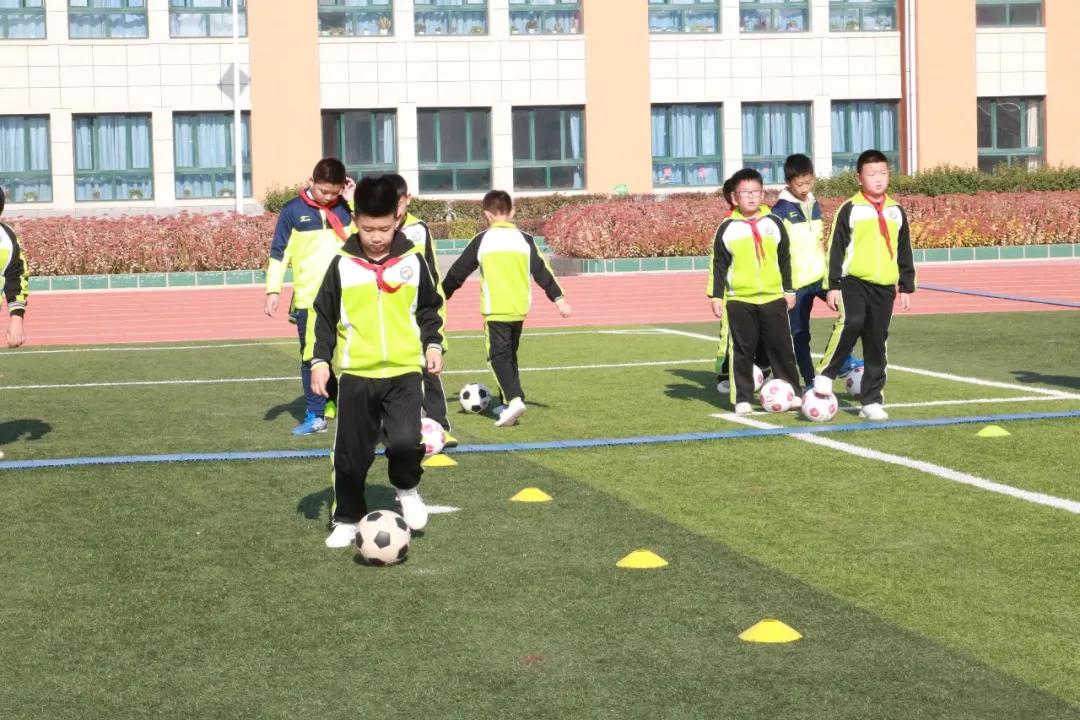 厉害了!全国著名足球人来朝阳了