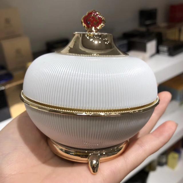 修护紧致提拉滋润保湿好用的面霜,18种抗皱紧致面霜排行榜