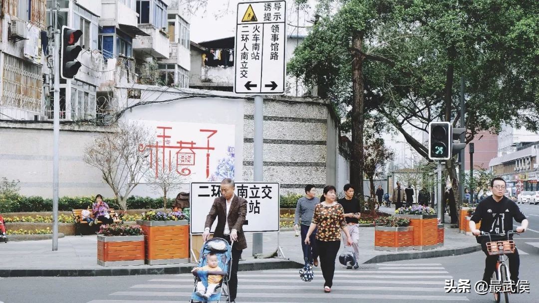 侃名联、问诸葛，海外媒体眼中的武侯祠是怎样的？