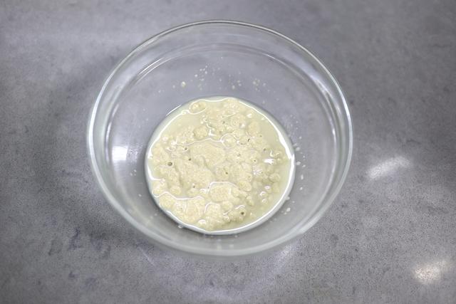 一次发酵成功的手工吐司做法,超柔软奶香吐司的家常做法