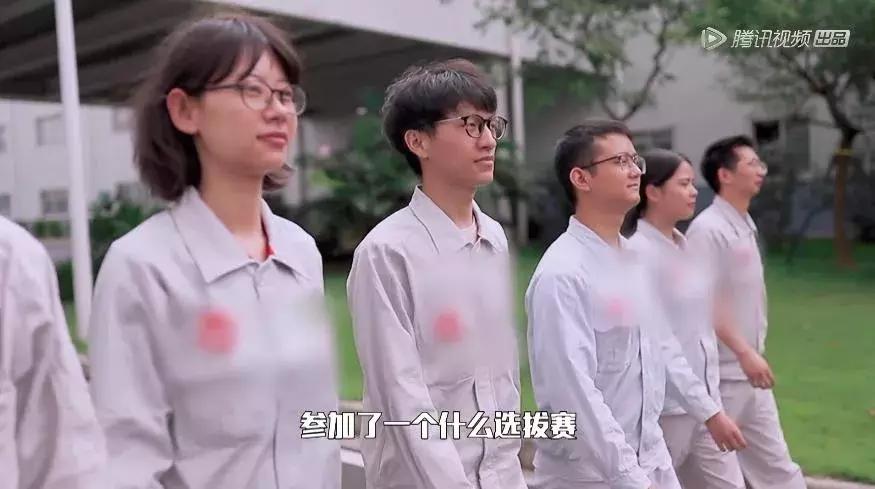 世界上最酷的女人，是说脱口秀的