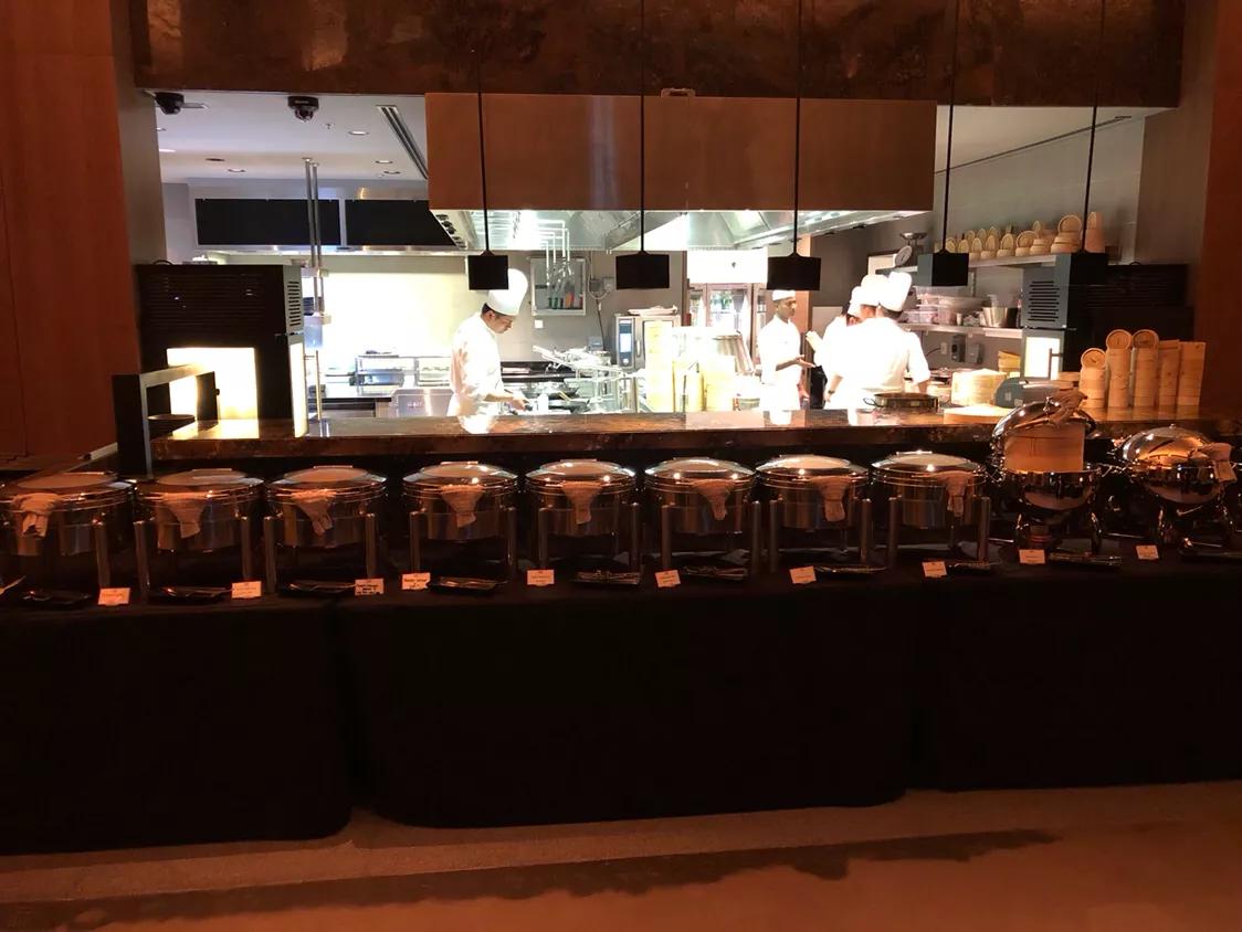 迪拜日记|海边跑步健身房加练！中西式厨师团队全程保障！