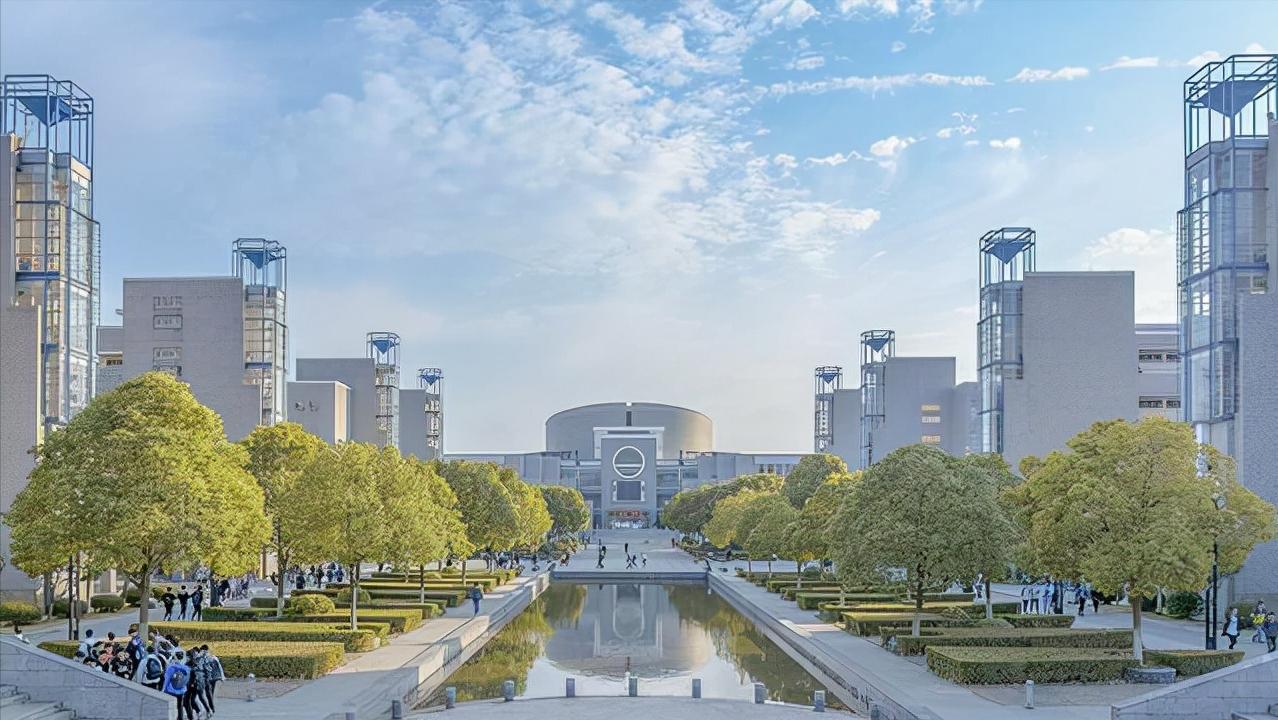 河海大学算名牌大学吗？报考河海大学有哪些优势？未来发展如何？