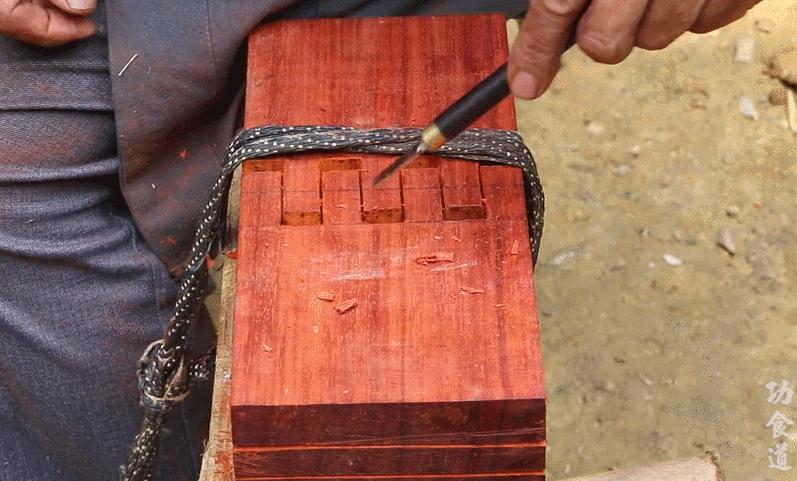 山村老人制作鲁班凳惊艳国外,农村老大爷打造传说中的鲁班凳