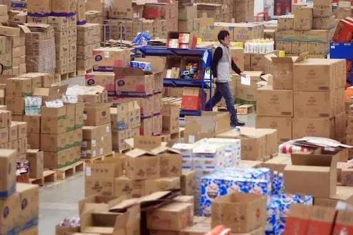 俄罗斯硬核送快递,中国给俄罗斯发快递