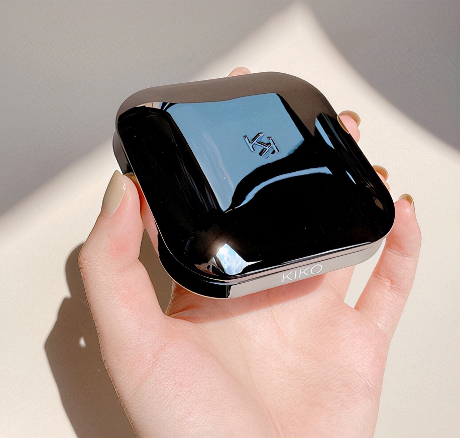 粉饼的使用方法新手,定妆遮瑕蜜粉饼怎么用