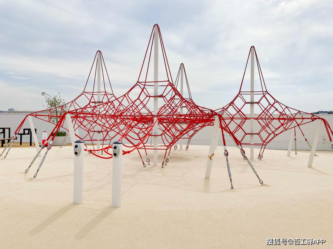 没开玩笑！优衣库的最新作品是一个公园！