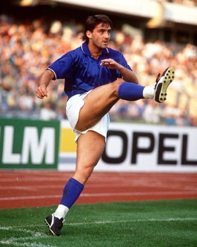 罗伯托曼奇尼个人资料,罗伯托曼奇尼表现