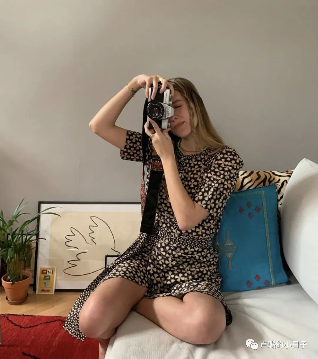 法国女性必买的衣服,真正时髦的巴黎女人到底在穿什么