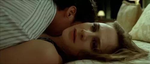 女生问男生为什么老想着她会生气,为什么女生问男人有没有想她