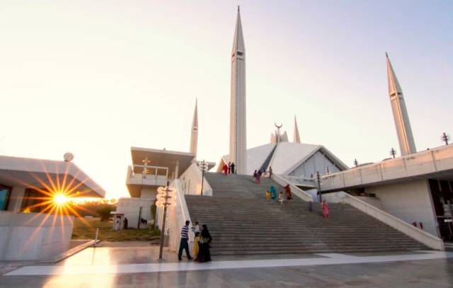 巴铁首条中国公路,震撼全球的中国公路