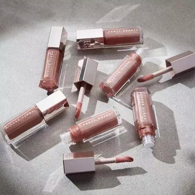 泫雅为什么要丰唇,泫雅太红了怎么办