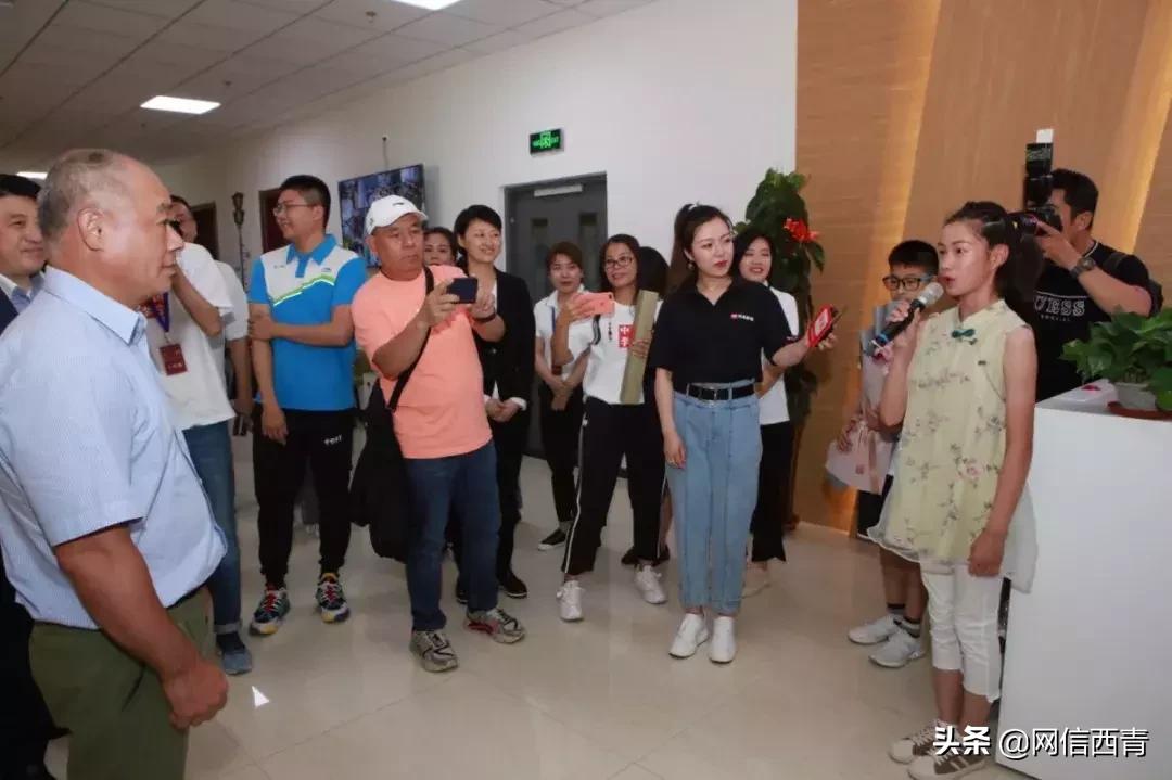 体操王子李宁走进天津西青——西青区全民健身运动会倒计时100天暨天津西青李宁运动中心开园活动举行