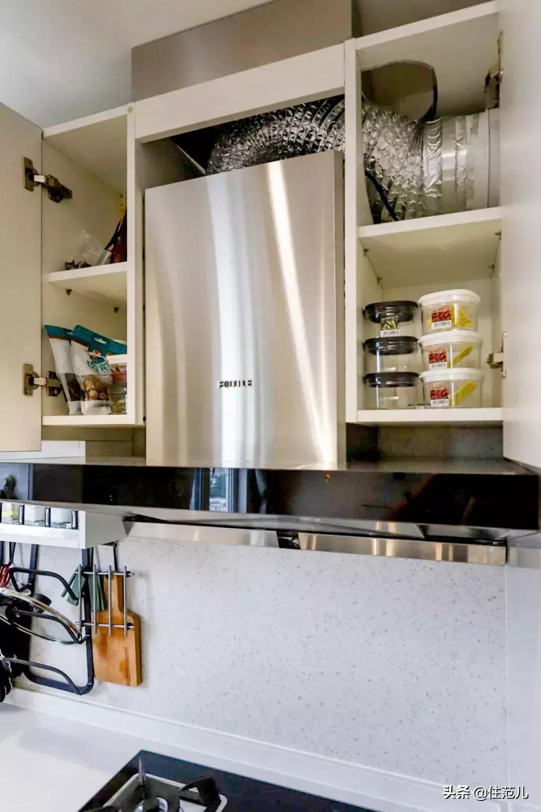 50㎡小户型，烘焙爱好、钢琴、书柜都放得下，住得比大户型还舒服