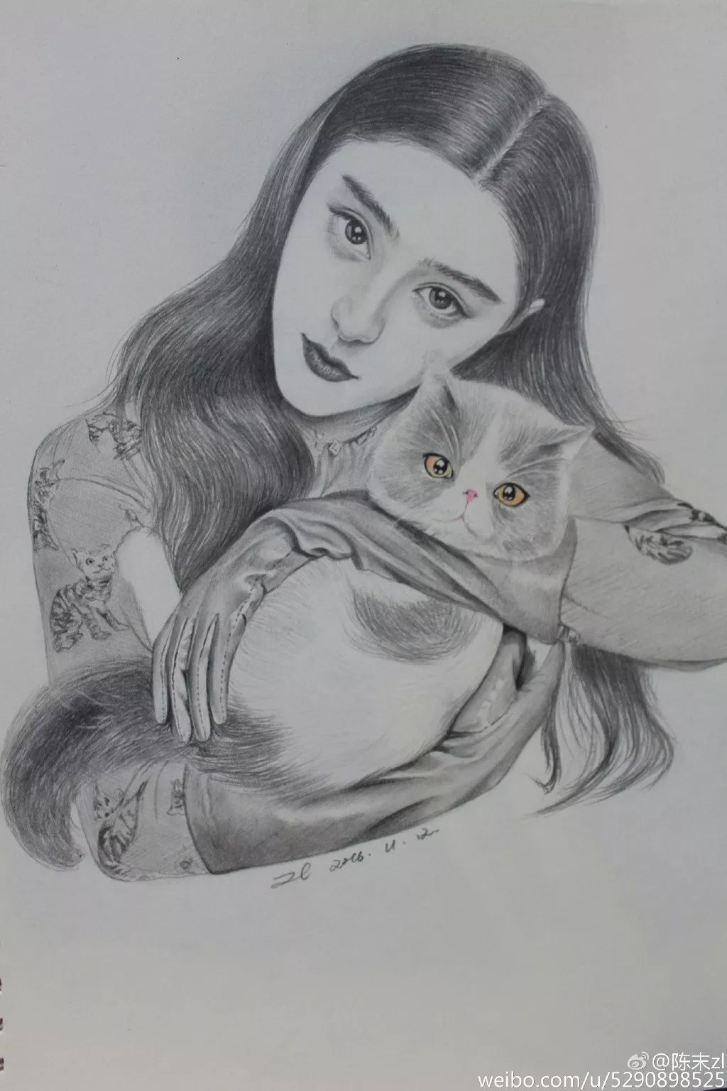 大学没毕业，95后妹纸用一支铅笔就撩到了范冰冰！这...