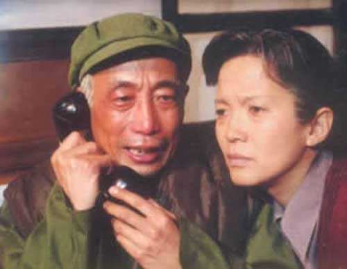 演员吕丽萍年轻时候照片,演员吕丽萍个子不高