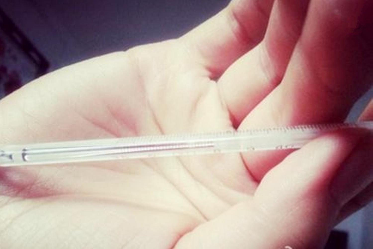 孕妈妈特别怕热容易出汗,孕妇夏天热得不停出汗好吗