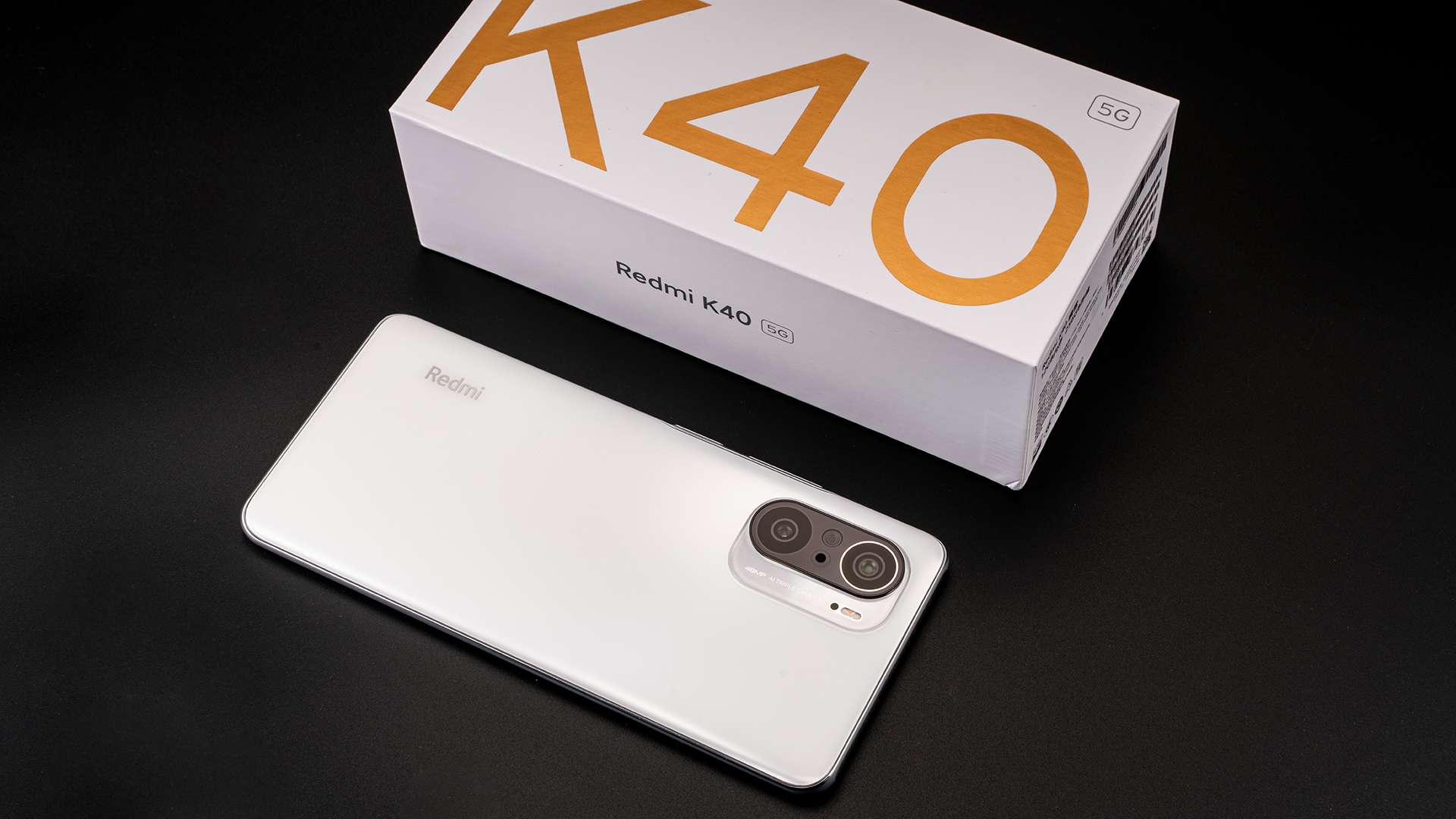 中秋佳节，送月饼太老套，买礼物挑花眼，不妨挑几款手机吧