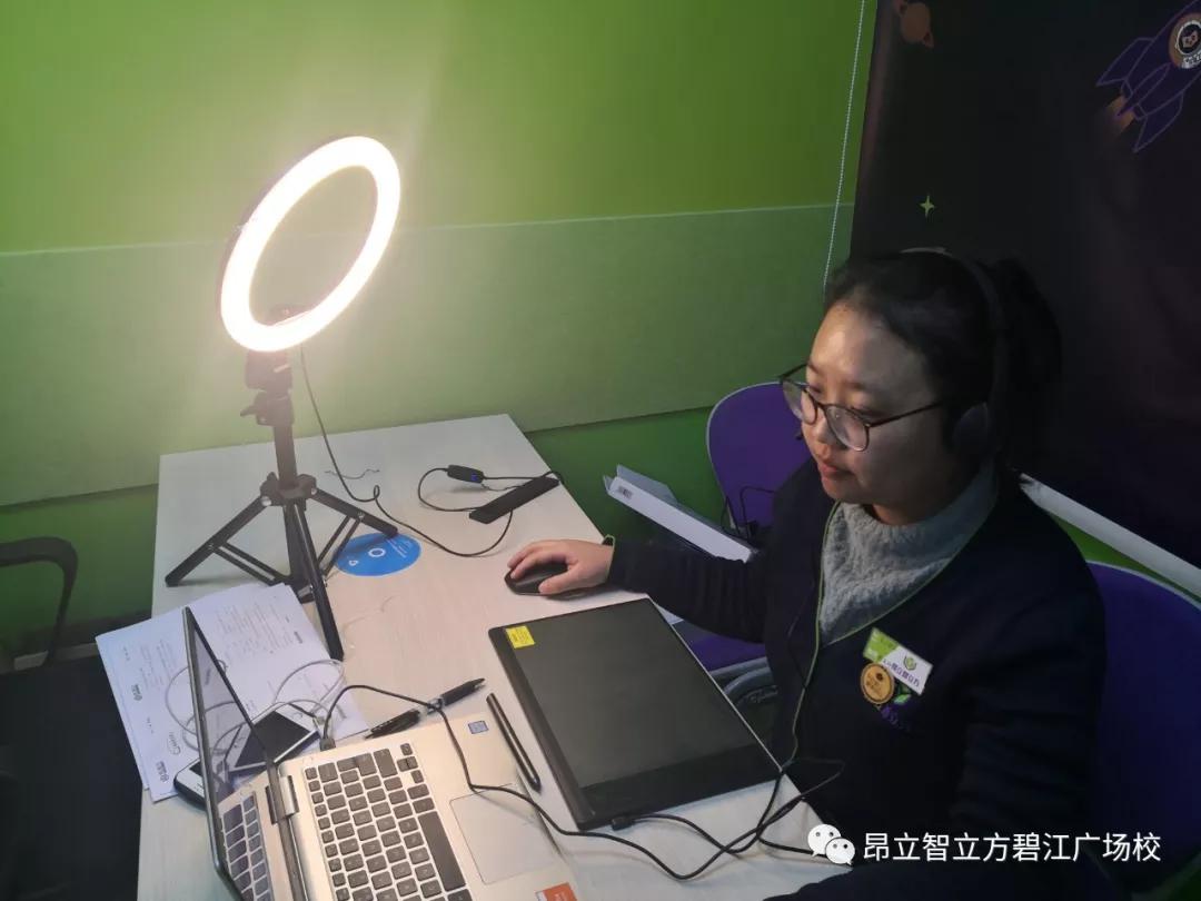 鐤儏鏃犳儏浜烘湁鎯呯嚎涓嬫湇鍔℃殩浜哄績,鐤儏鏃犳儏浜烘湁鎯呯埍蹇冨姪瀛︽殩浜哄績