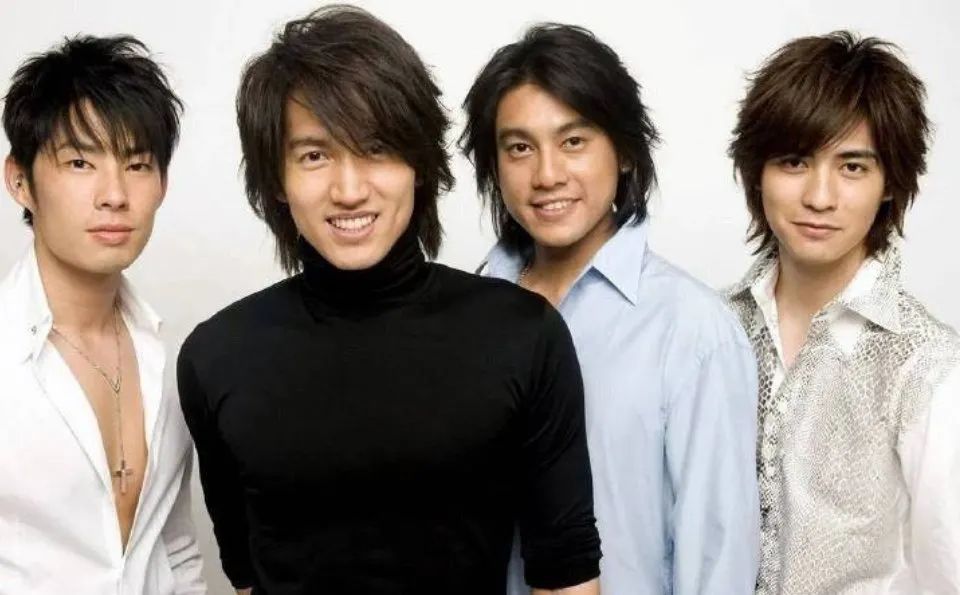 f4重聚跨年,f4重聚