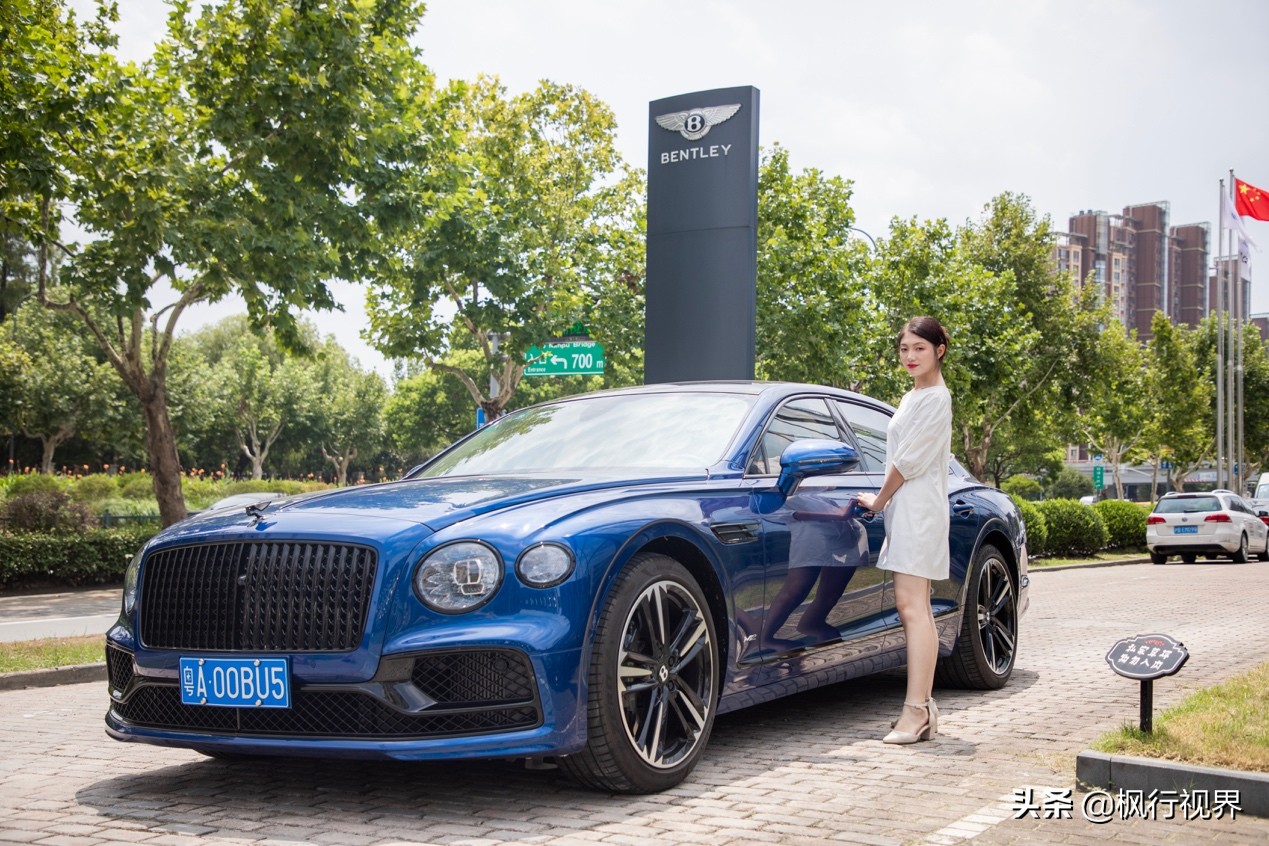 手工打造，感受造车艺术之美与机械之美，实拍6.0TW12版宾利飞驰