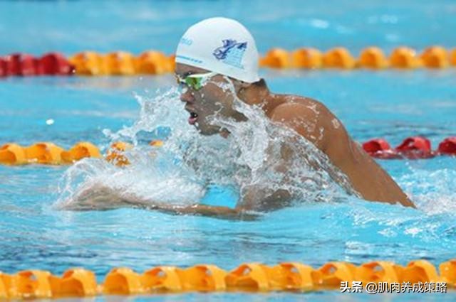 有腰肌劳损的人能够游泳吗？别担心，放心的畅游吧