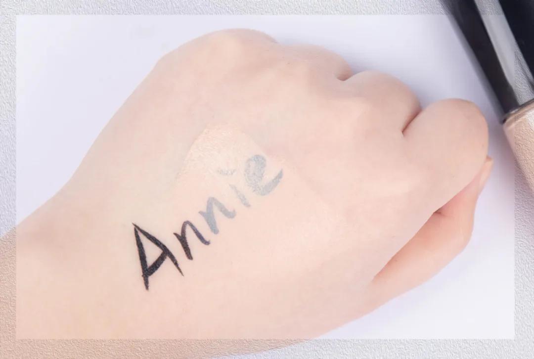 8小时实测11瓶网红粉底液，干皮、油皮、痘痘肌照着买就对了！