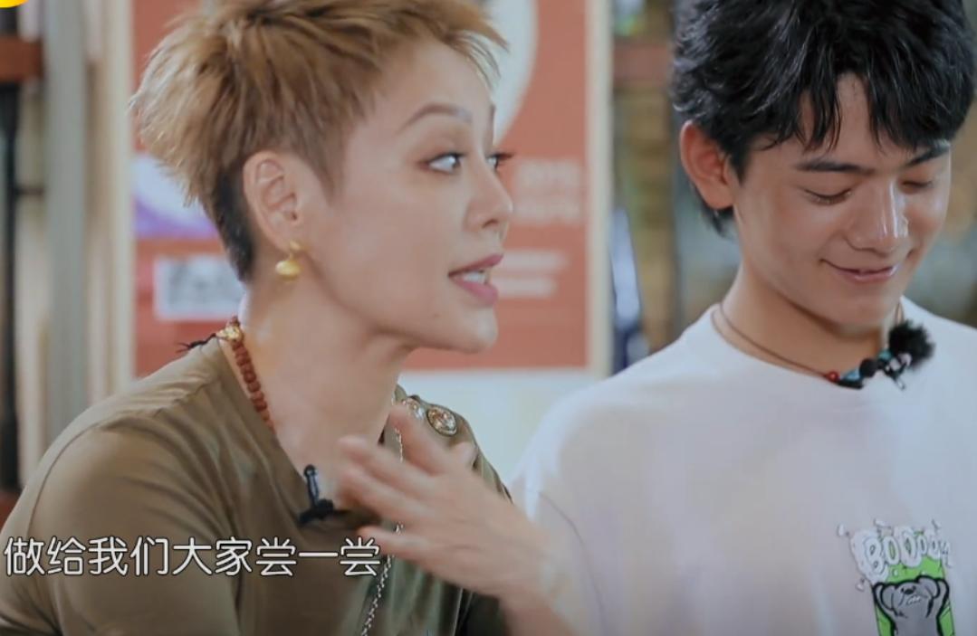 中餐厅第5季黄晓明宁静还有哪3位,中餐厅5宁静拷问黄晓明时吃的啥