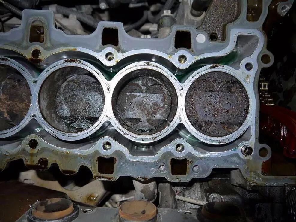 越野车带你体验诗和远方,四驱旅行版发动机抖动