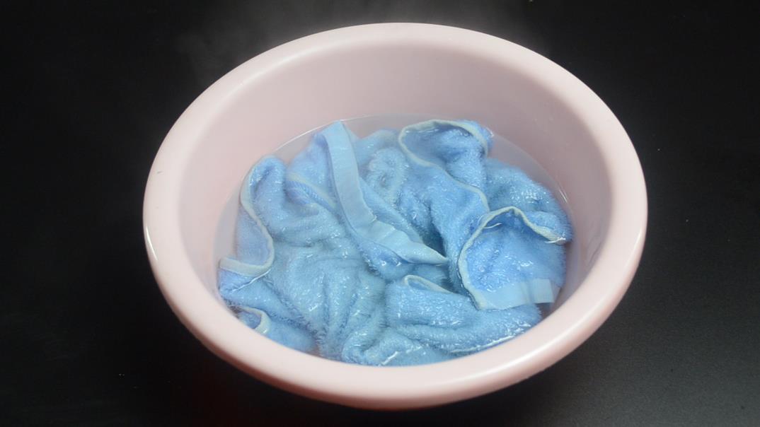 毛巾怎么洗又臭又好,毛巾用久了又脏又腻一招搞定