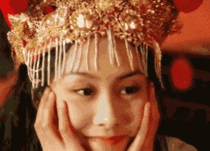 比起花和巧克力，女生更想在朋友圈秀晒炫这些情人节美妆礼盒