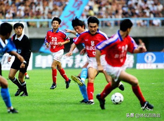 它是中国联赛早期的土豪队,大笔投入堪比恒大,一手好牌却没打好