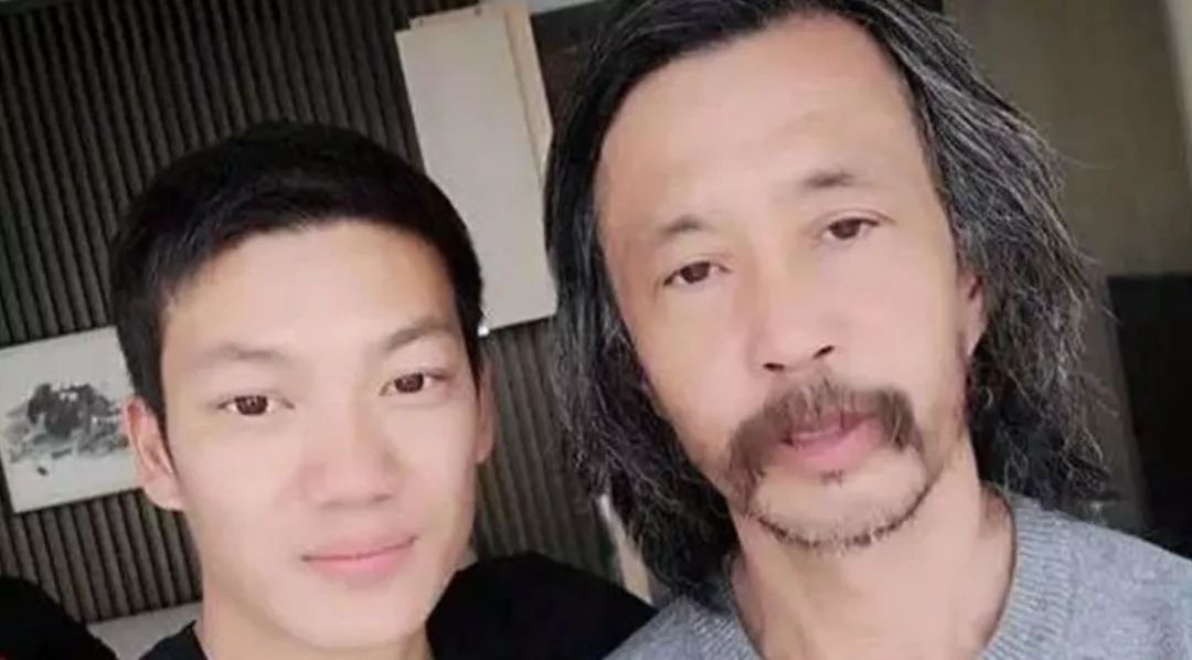 草根在天堂网红在地狱：流浪大师暴富，朱之文遭勒索，庞麦郎遗忘