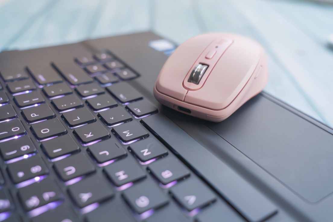 罗技鼠标mxanywhere3拆解,mxanywhere3与mxmaster3对比