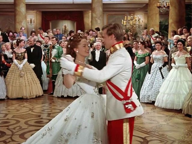 幸福的茜茜公主,茜茜公主电影2009意大利版完整版