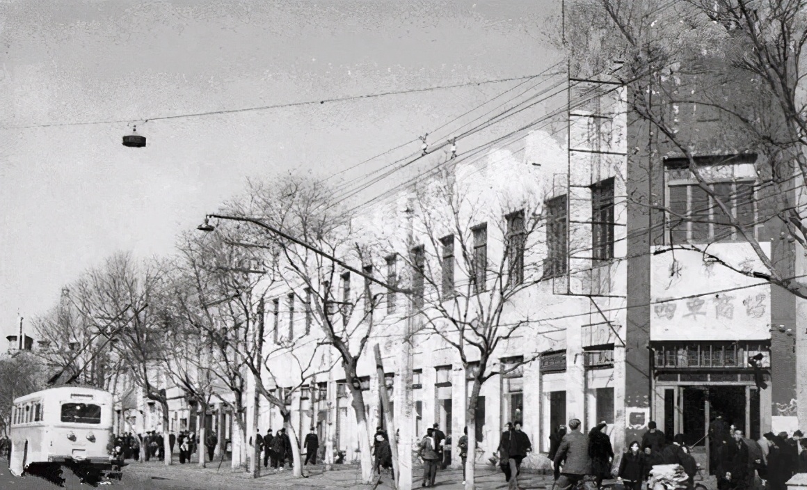 90年誉满京城的秘密是？