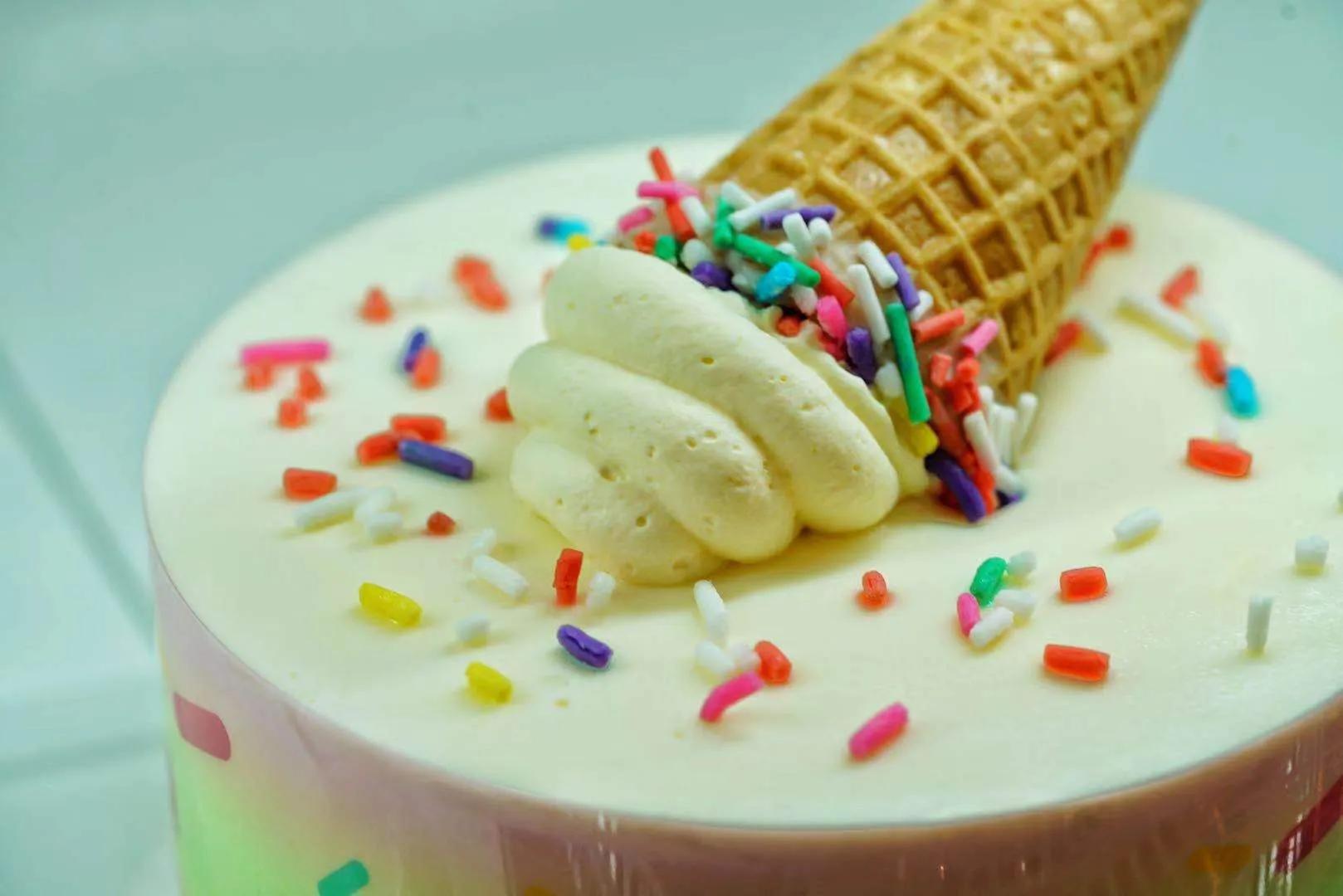 沁园潘多拉蛋糕,拆盒潘多拉