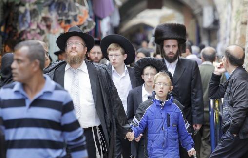 犹太人是怎样的一个民族,为何希特勒到死都要杀光犹太人