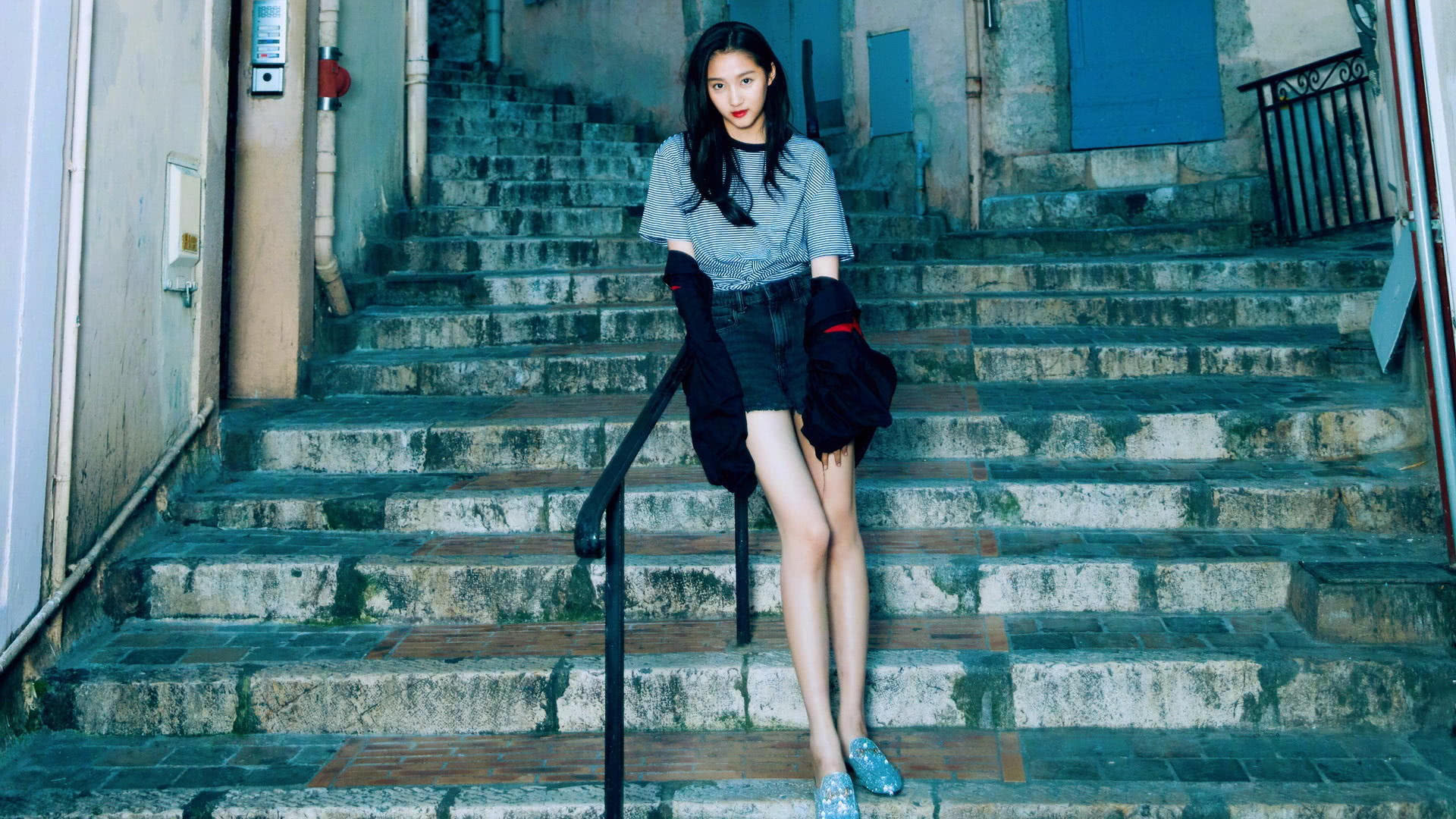 心疼关晓彤,关晓彤人缘到底有多好