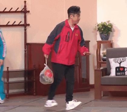 当男人穿高跟鞋是什么感觉,当男人穿了高跟鞋