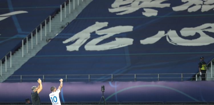 边后卫黄海青港,青岛黄海青港6连败