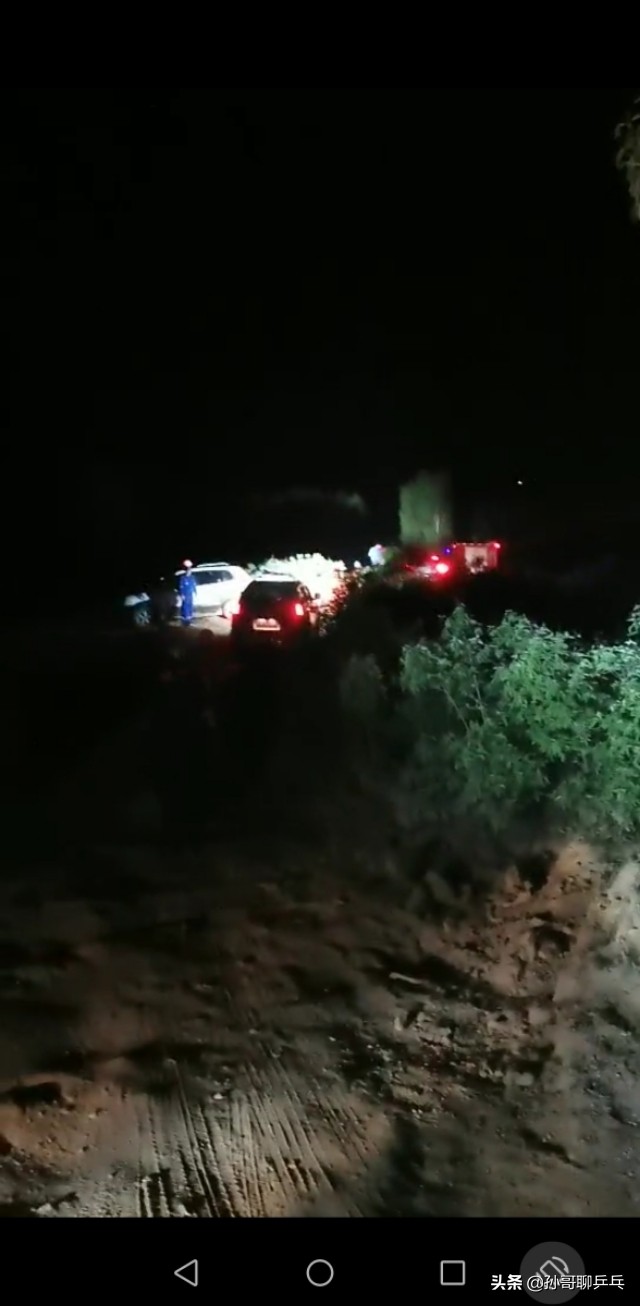 野外遇险时的4个自救技巧,户外遇险自救知识